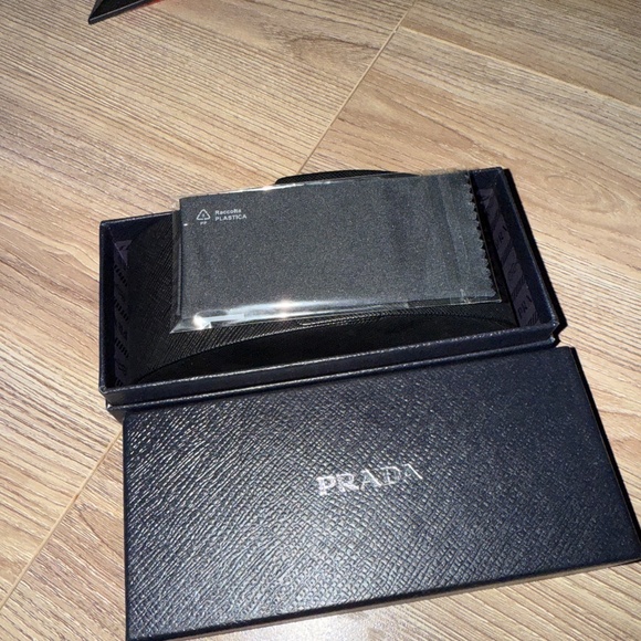 Prada Sunglasses Women (PR 15YS Sunglasses) - Picture 2 of 9